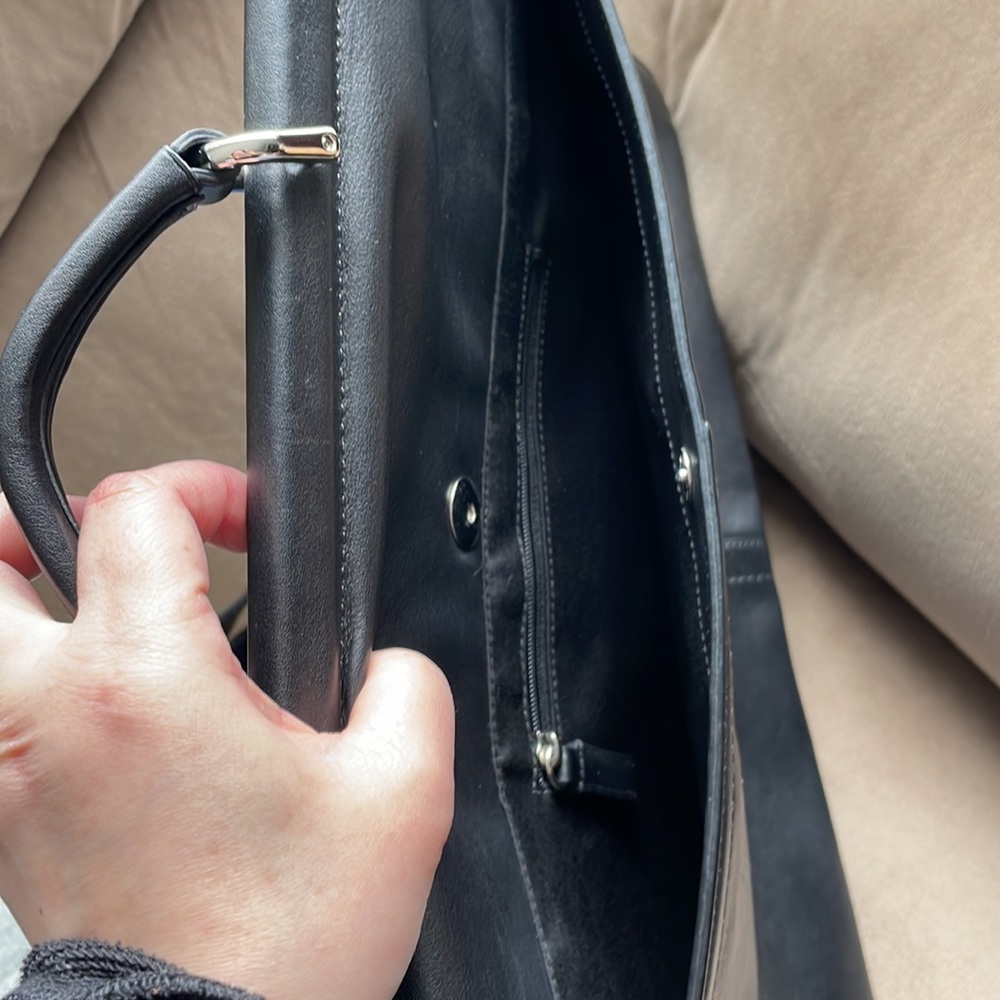 Leather briefcase with compartments - Picture 7 of 13